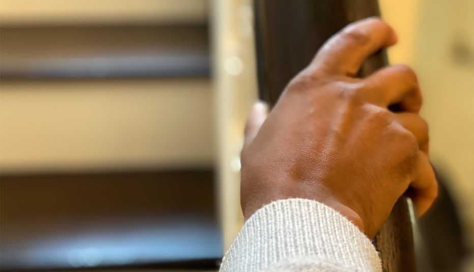 Where to Install Grab Bars: A Room-by-Room Guide